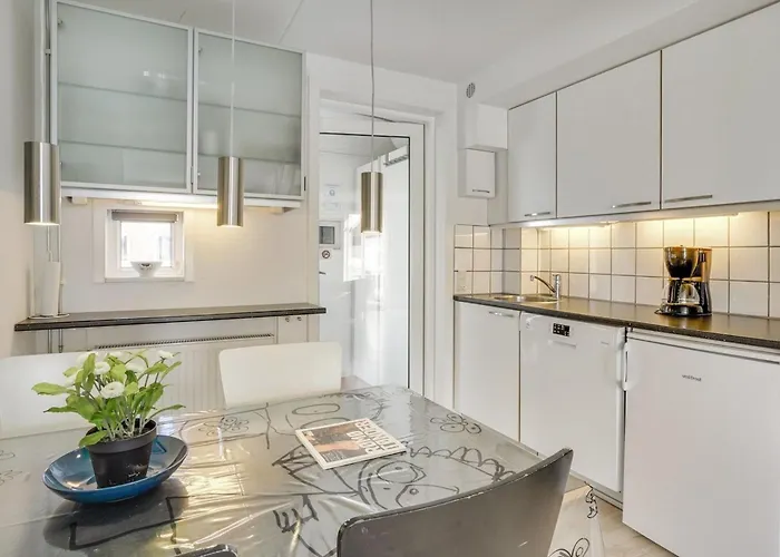 Lägenhet Ameli - 2-3km From The Sea By Interhome